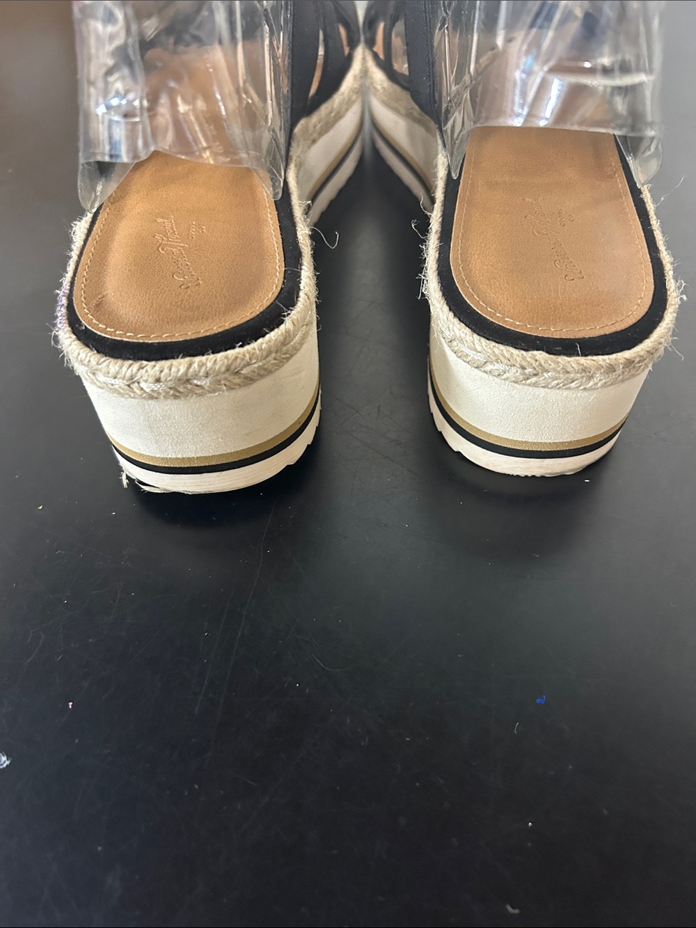 Universal Thread Black Triple-Strap Espadrille Platform Sandals - Picture 5 of 7